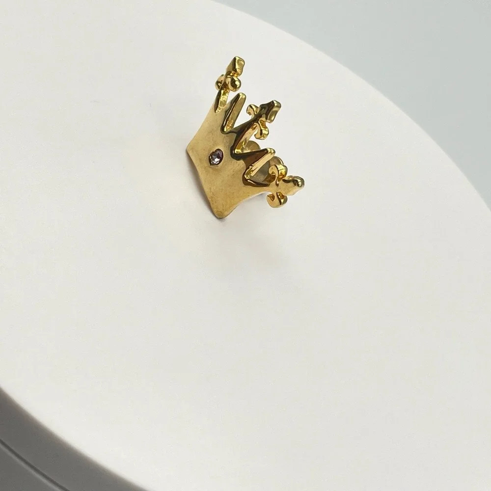 Vintage Modern Gold Tone Crown Lapel Pin Brooch Single Purple Stone‎ Statement